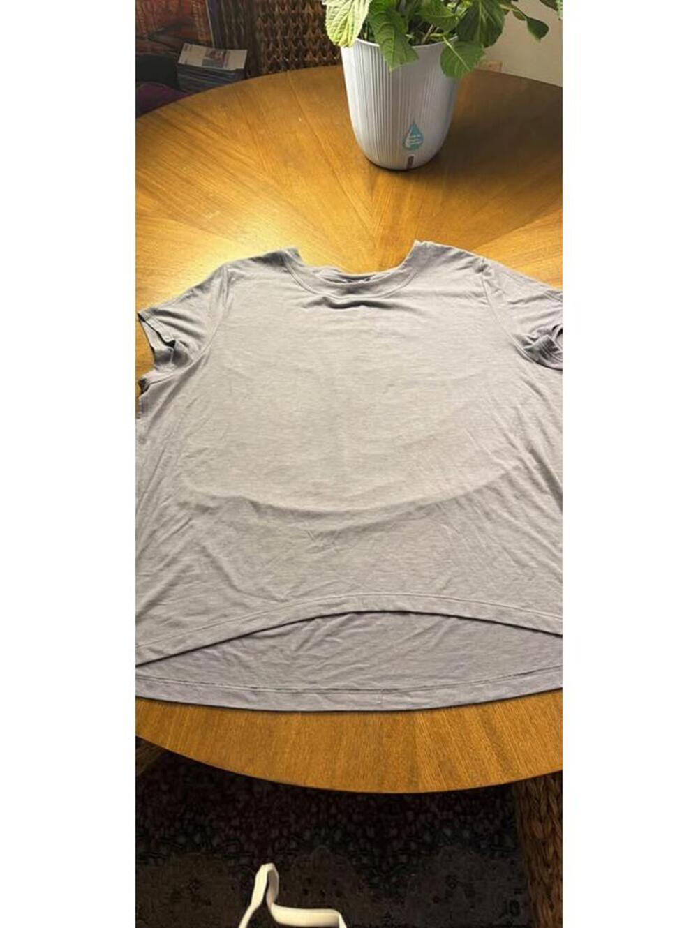 Athleta lavender gray T-shirt, medium